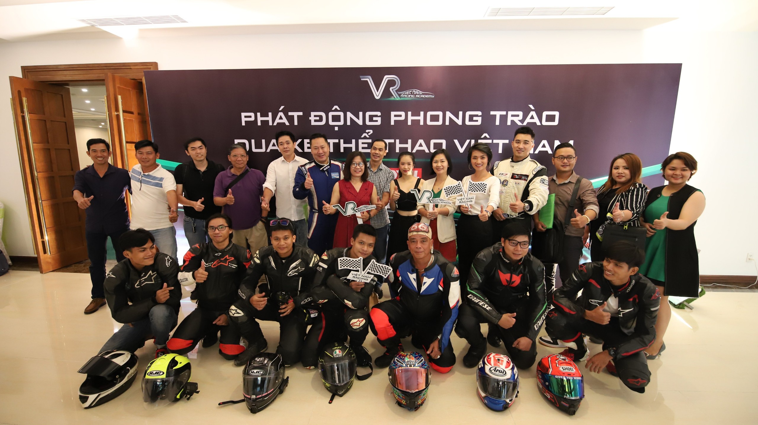Học Viện Đua Xe Thể Thao Việt Nam phát động phong trào đua xe thể thao chuyên nghiệp tại Việt Nam