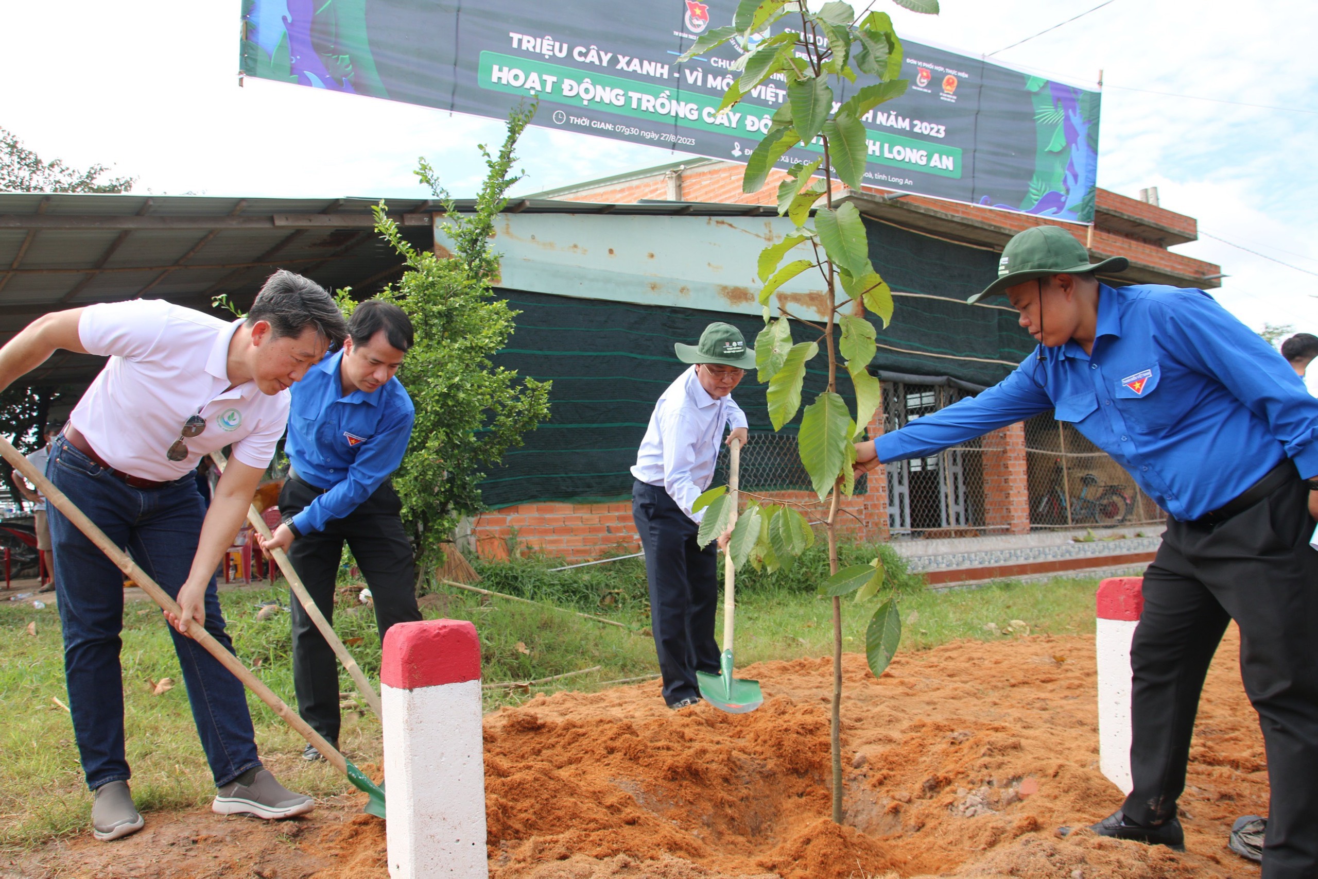 6.000 cây xanh được trồng mới tại Long An trong chương trình “Triệu cây xanh – Vì một Việt Nam xanh” năm 2023